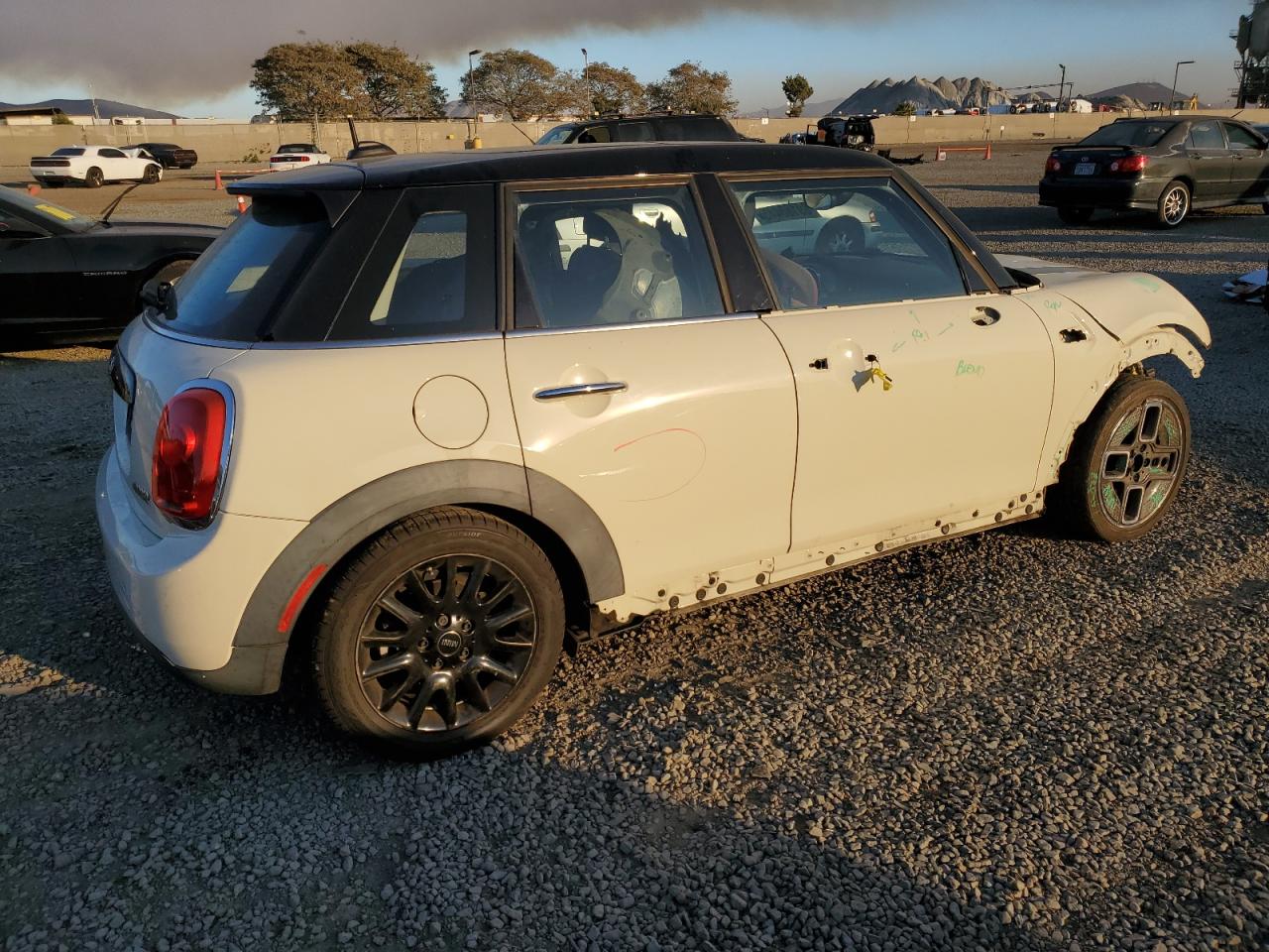 2016 MINI Cooper - Image 3