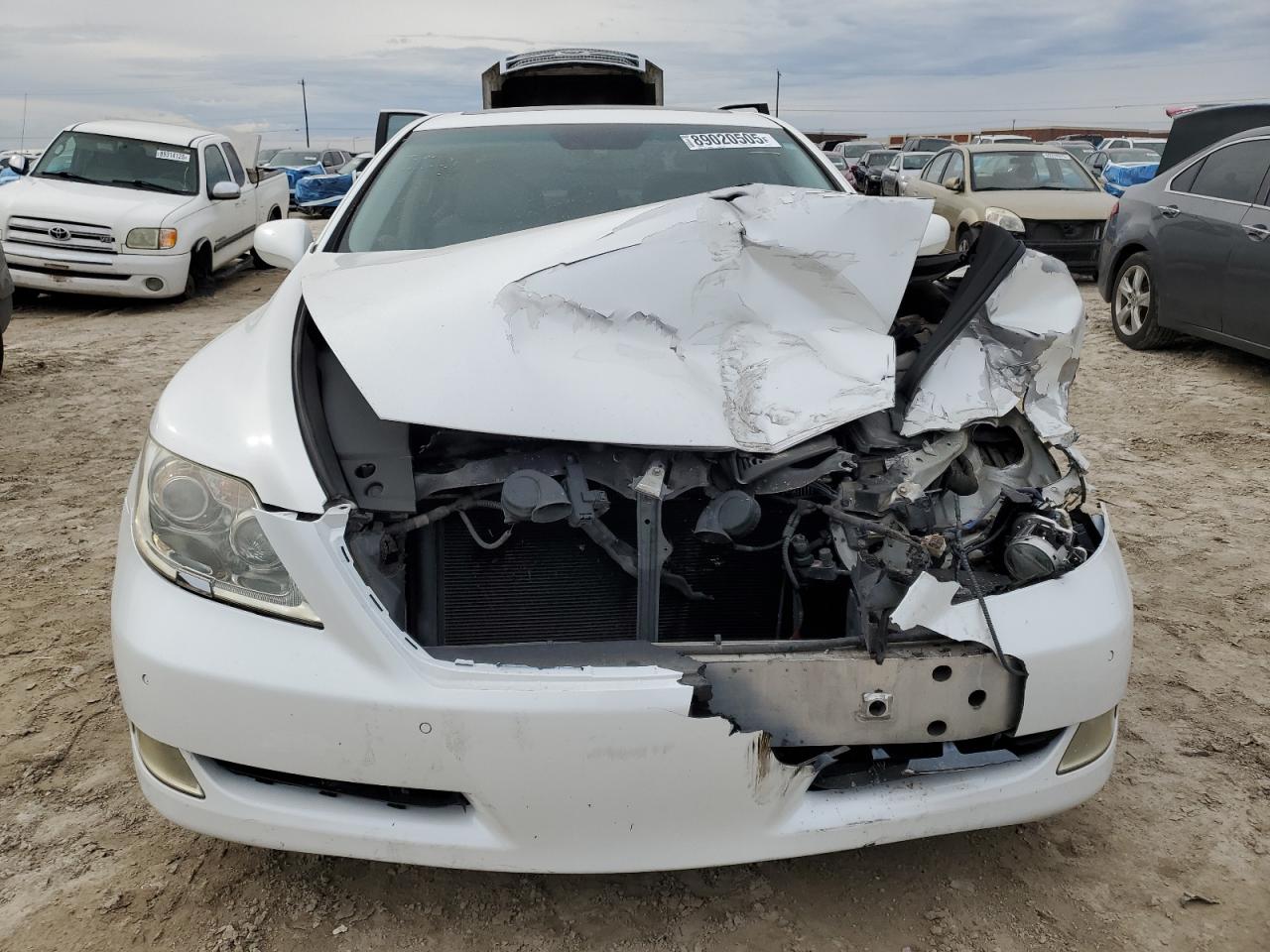 2007 Lexus LS - Image 5