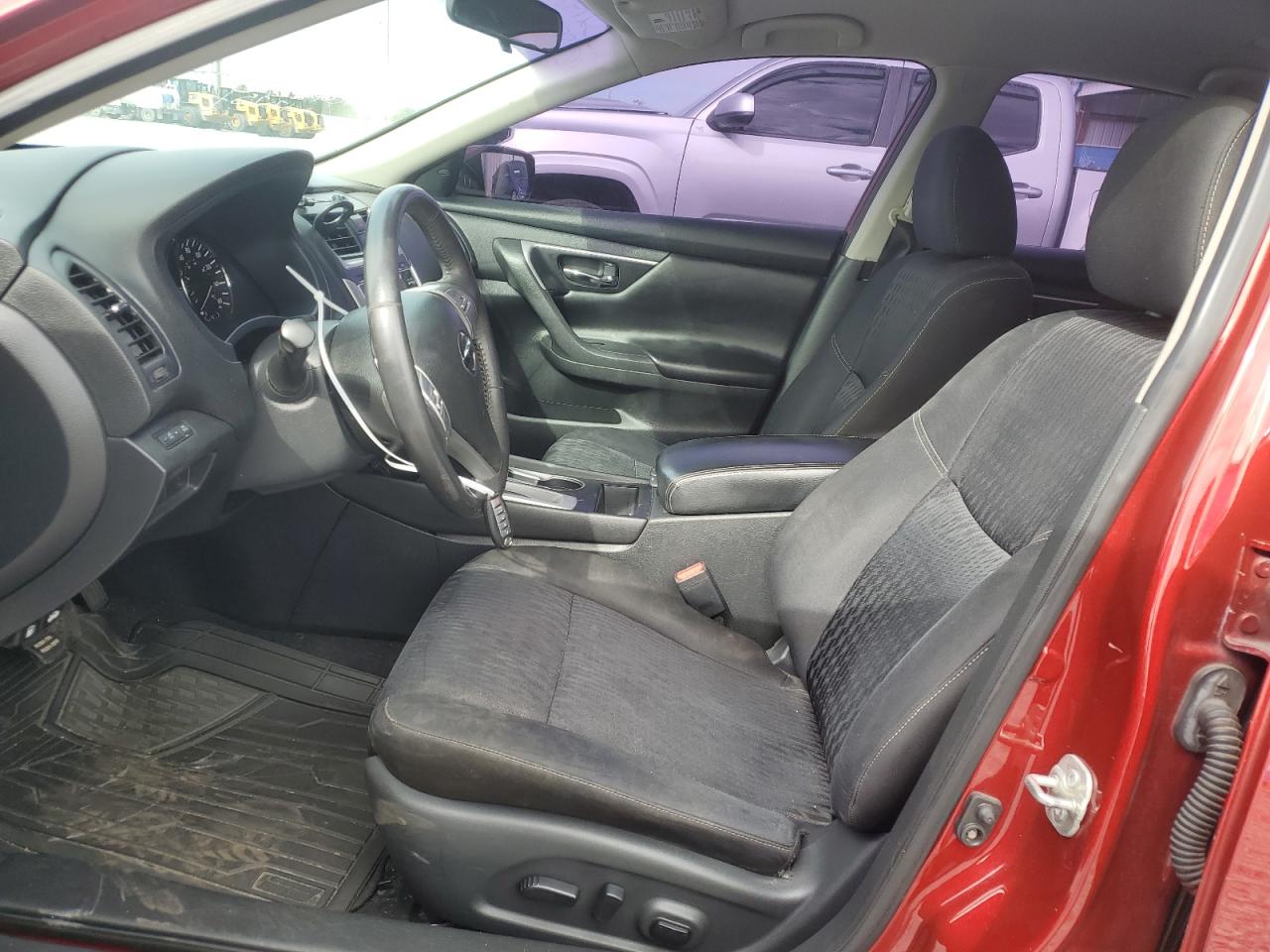 2017 Nissan Altima - Image 7