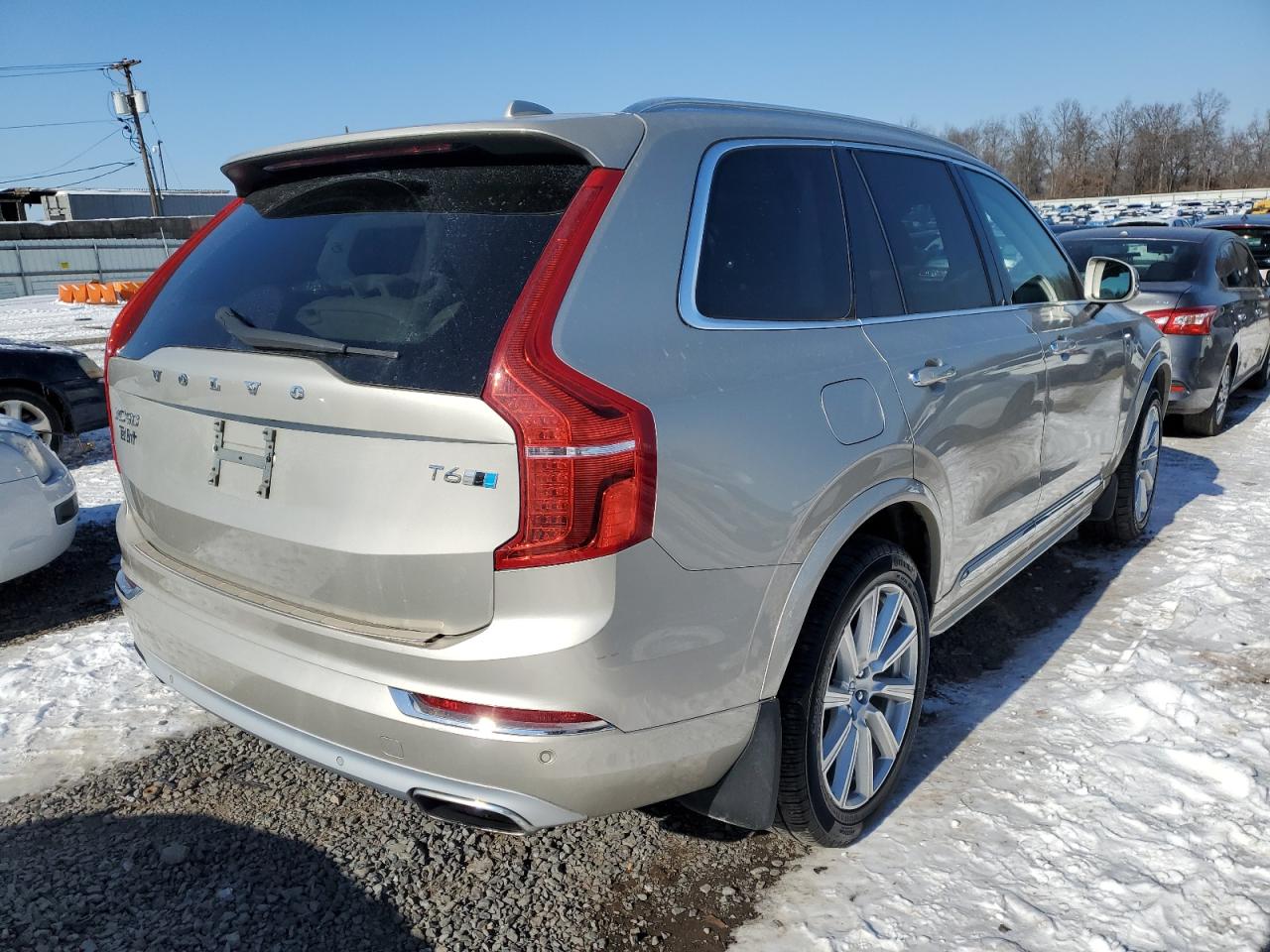 2016 Volvo XC90 - Image 3