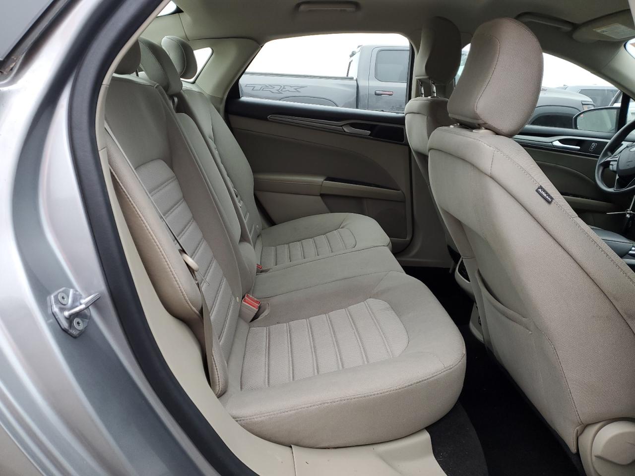 2020 Ford Fusion - Image 10