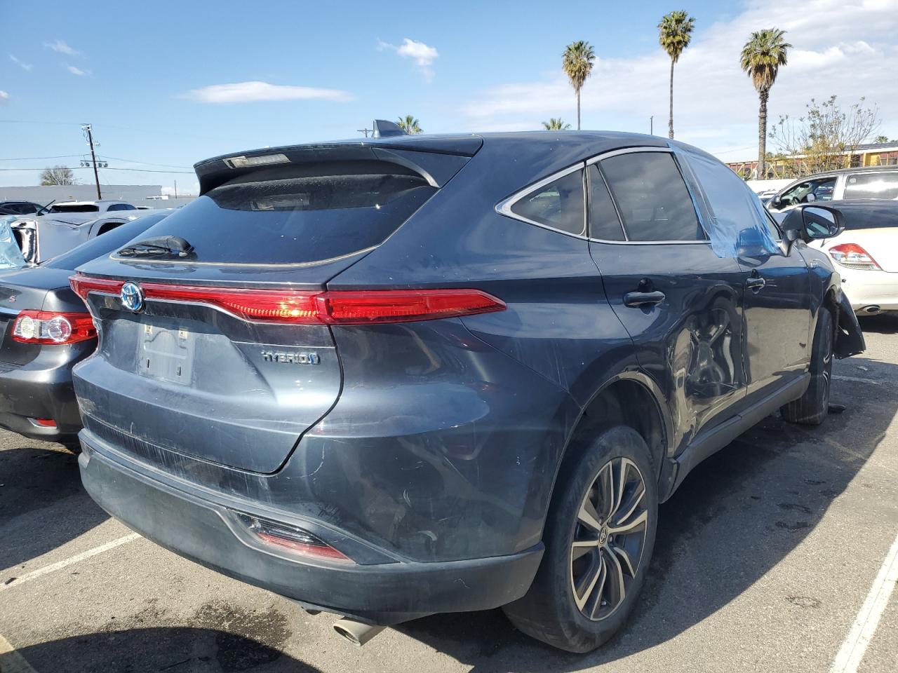 2021 Toyota Venza - Image 3