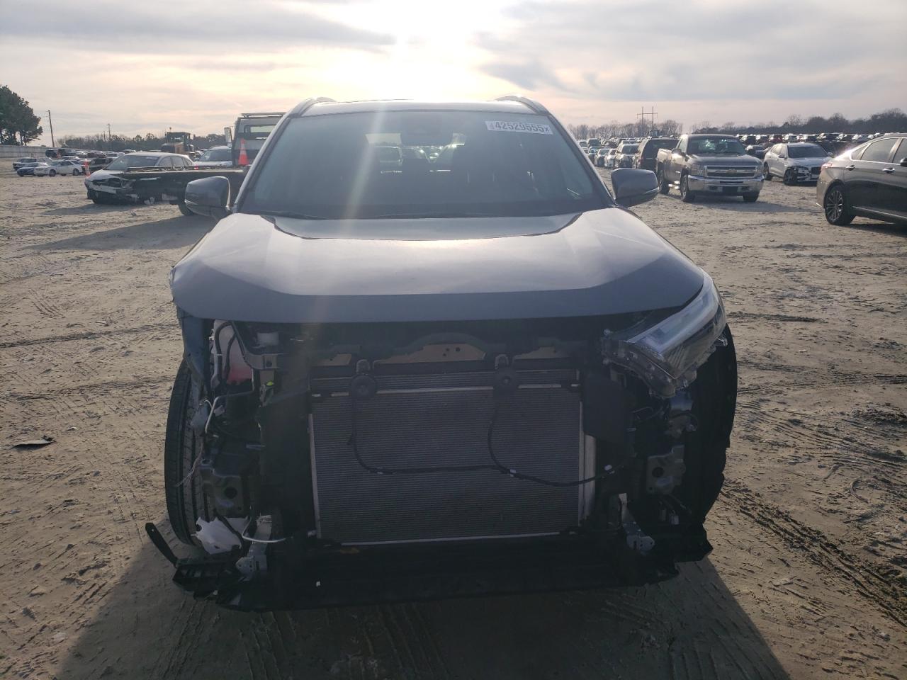 2024 Toyota RAV 4 - Image 5