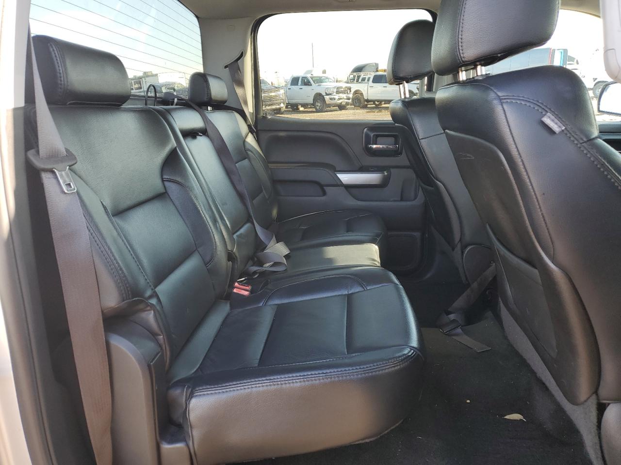 2014 Chevrolet Silverado - Image 10