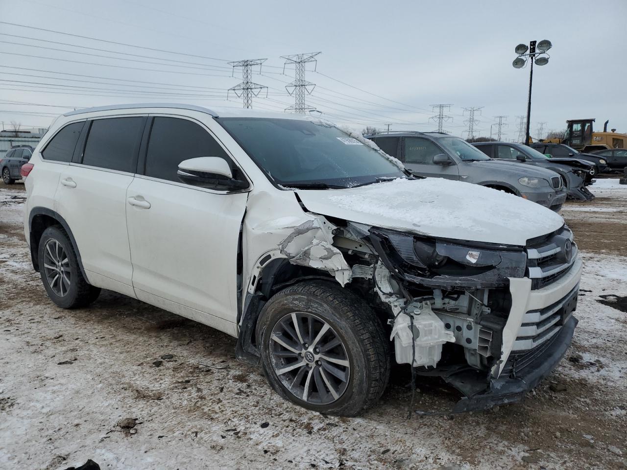 2018 Toyota Highlander - Image 4