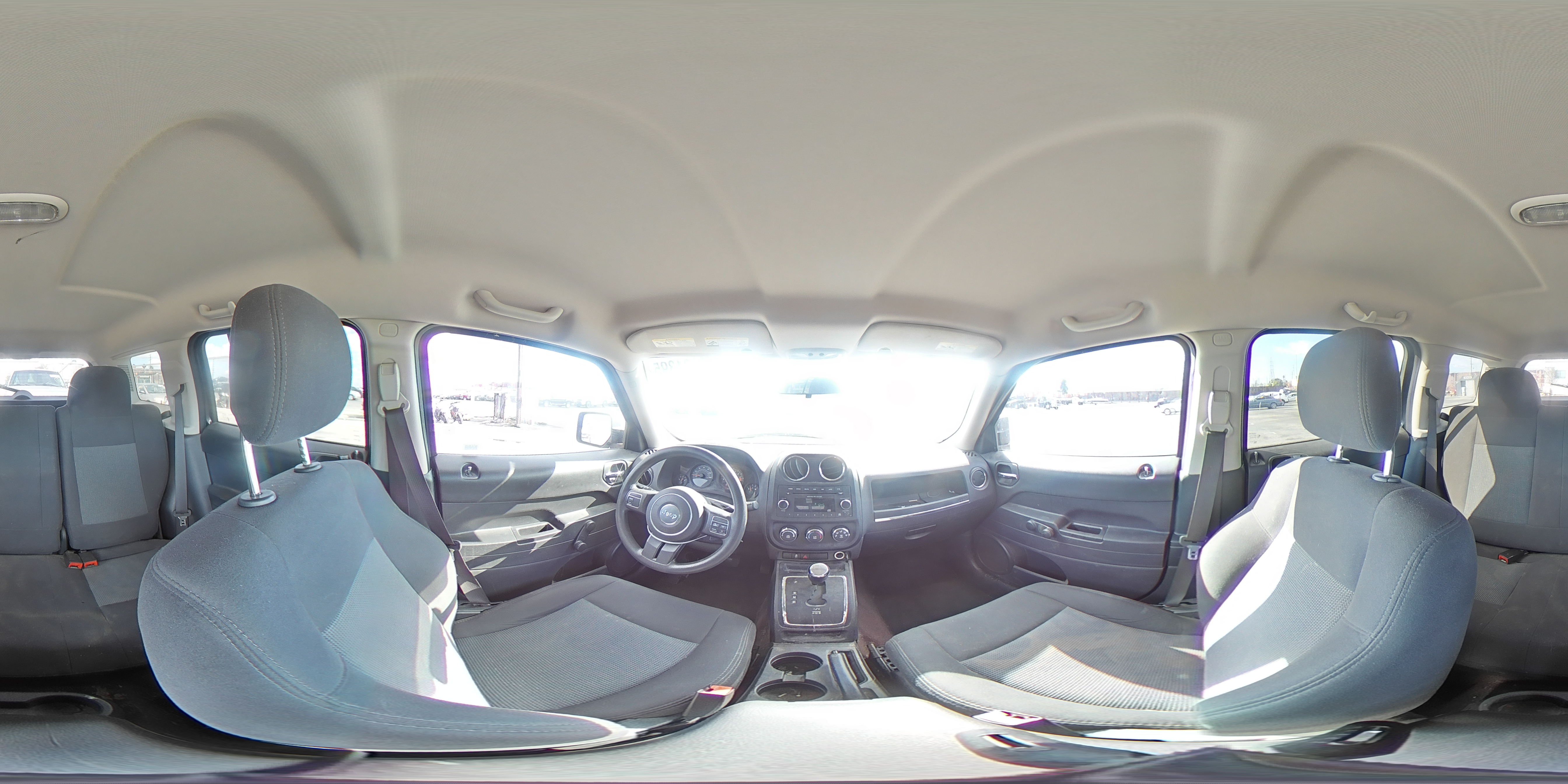 2015 Jeep Liberty (Patriot) - Image 14