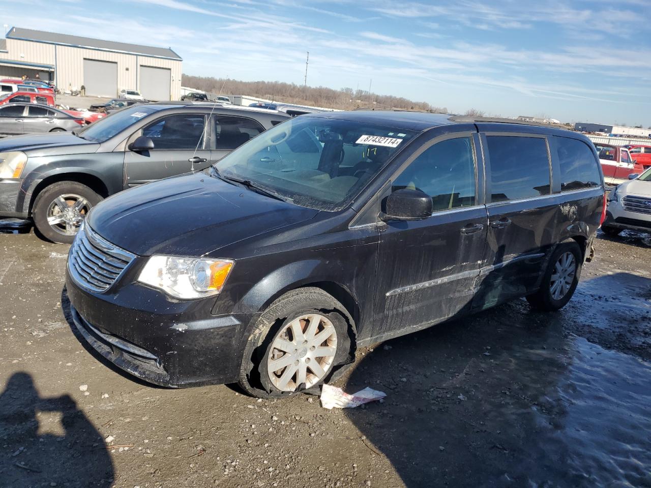 2016 Chrysler Town & Country - Image 1