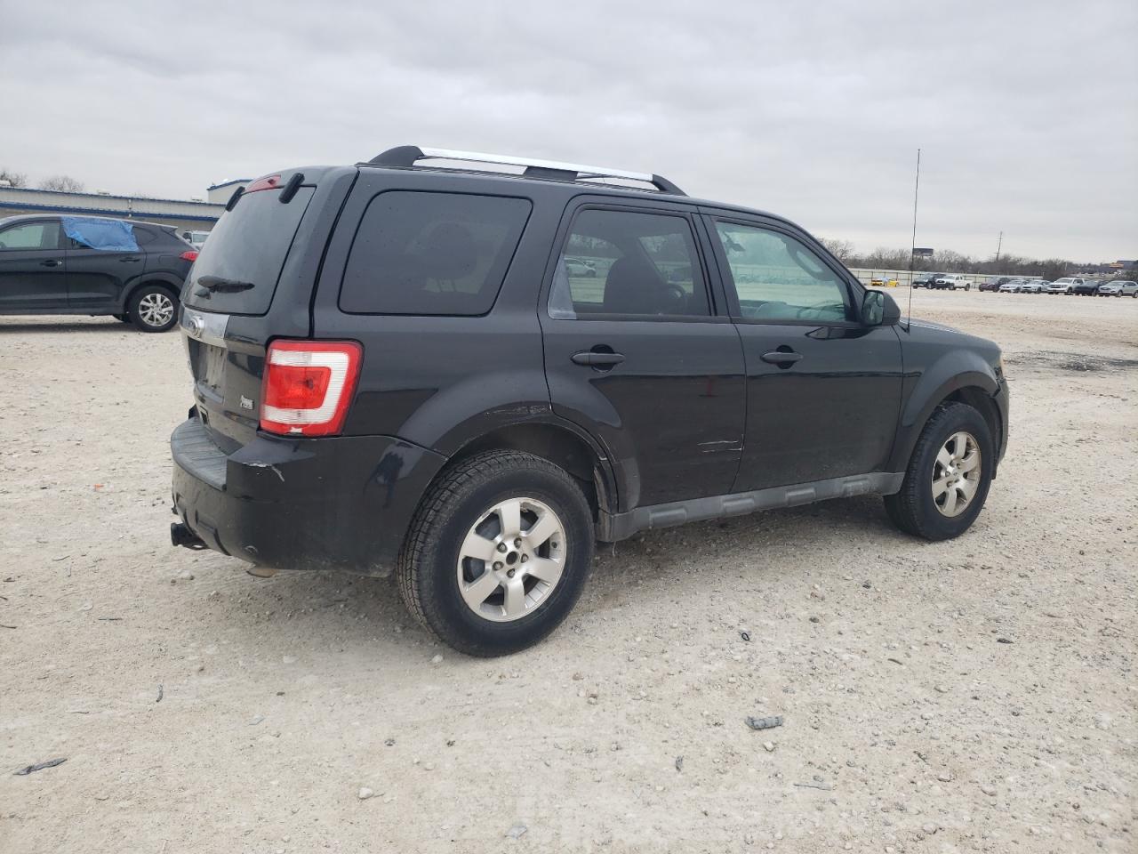 2011 Ford Escape - Image 3