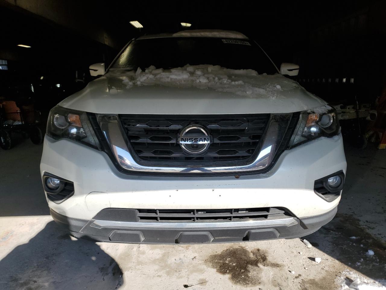 2017 Nissan Pathfinder - Image 5