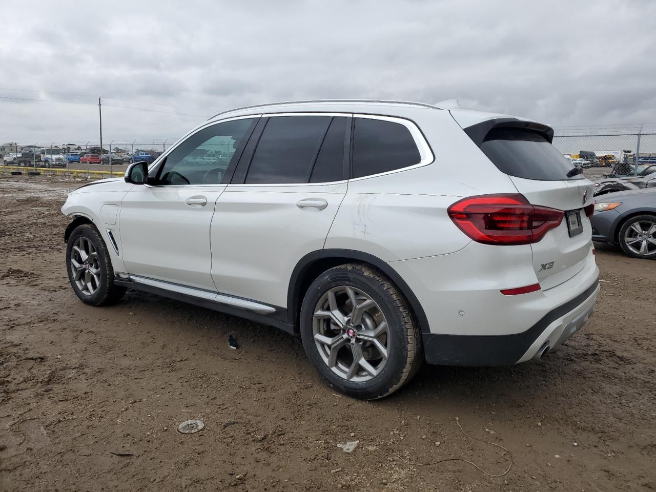 2021 BMW X3 - Image 2