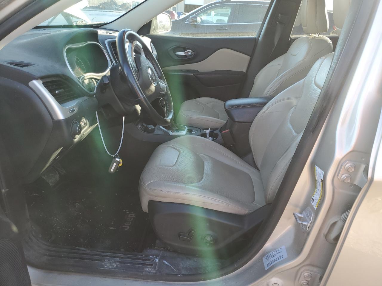 2015 Jeep Grand Cherokee - Image 7