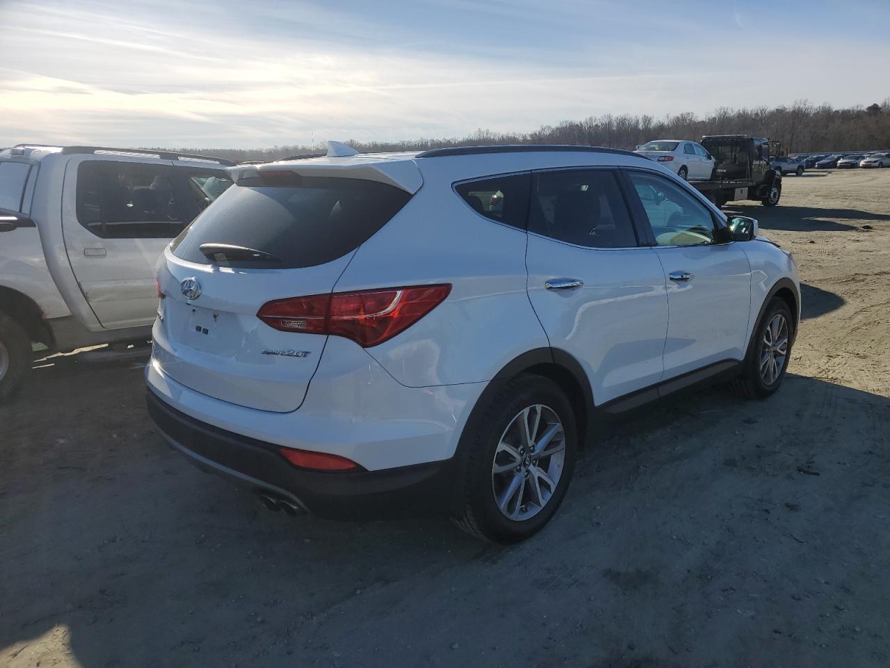 VIN 5XYZU3LA0EG218622 2014 HYUNDAI SANTA FE no.3