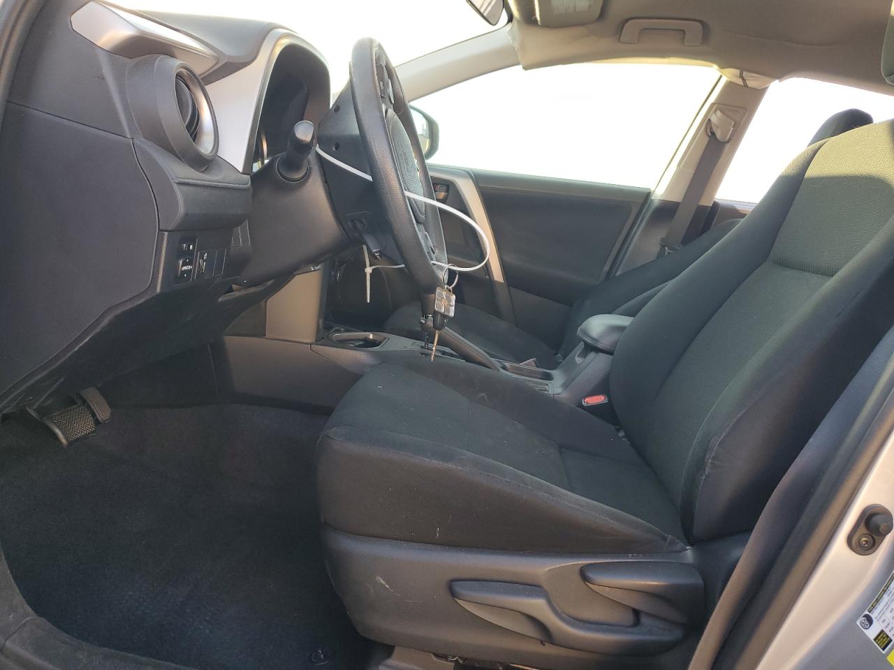 2016 Toyota RAV 4 - Image 7