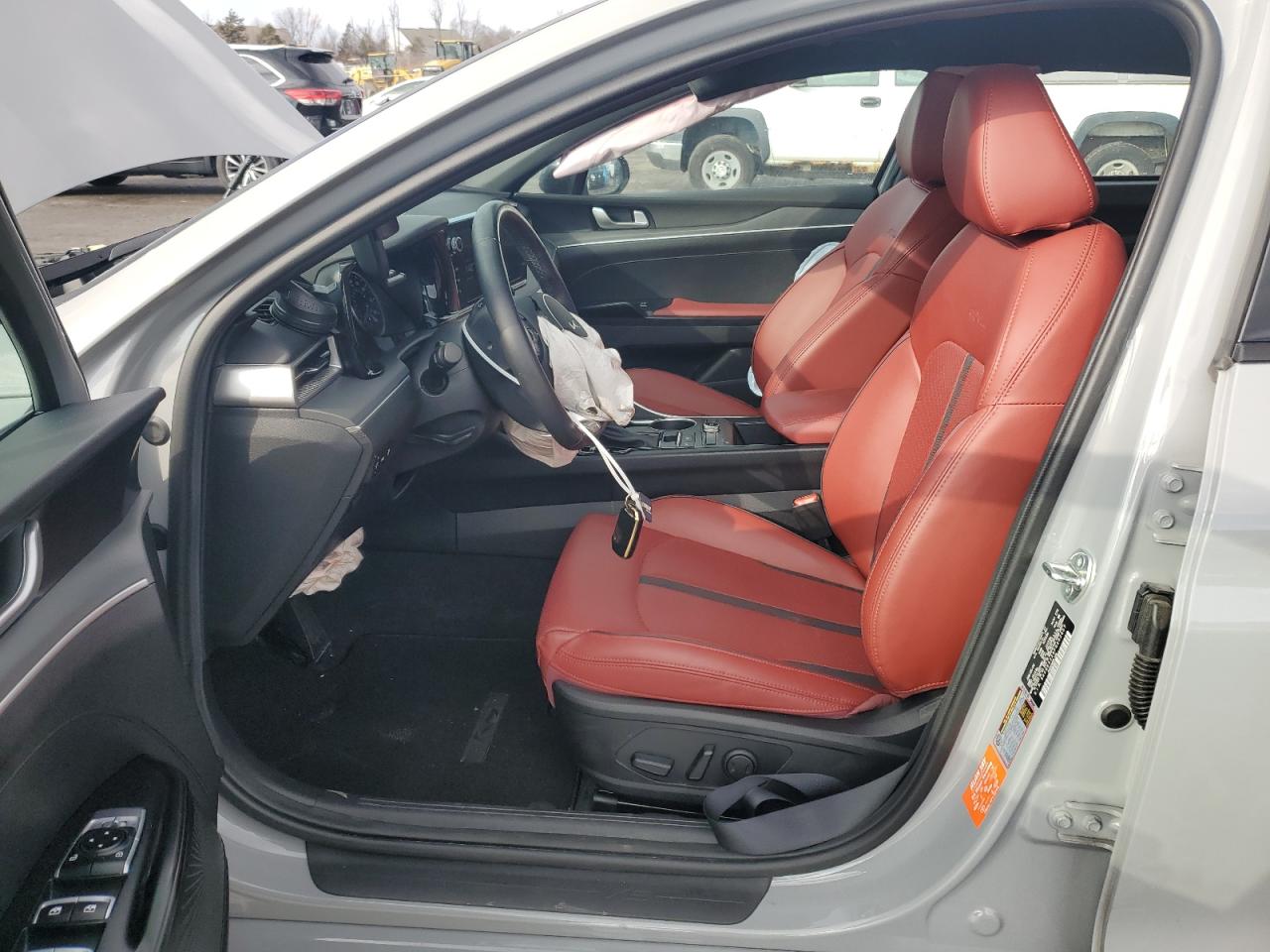 2023 Kia K5 - Image 7