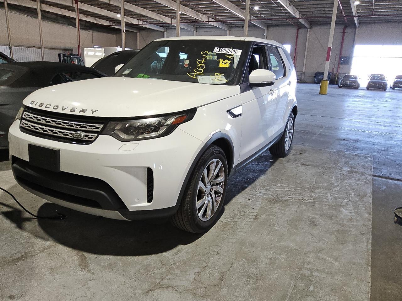 2018 Land Rover Discovery - Image 1
