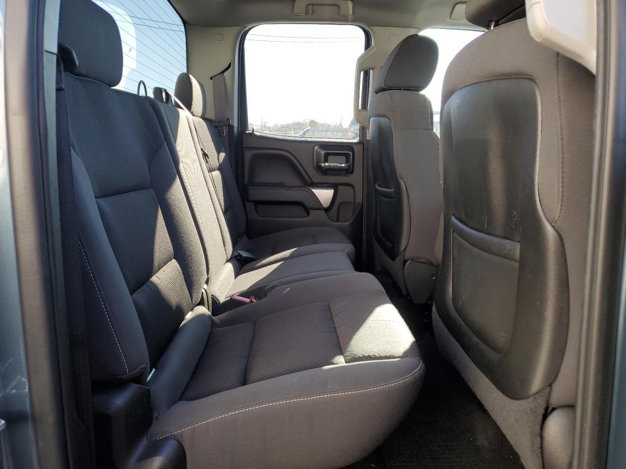 2014 Chevrolet Silverado - Image 10