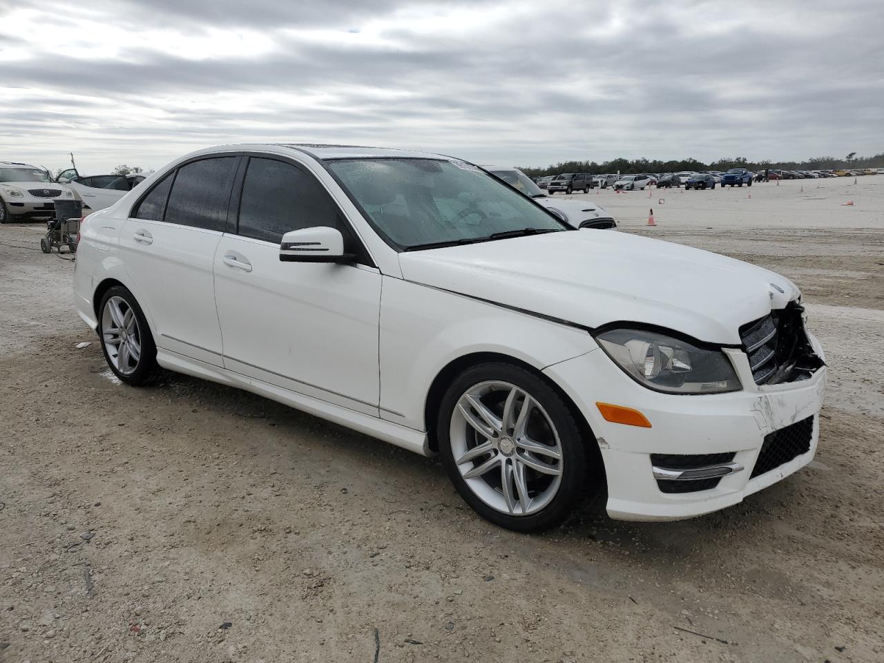 VIN WDDGF4HB9ER311591 2014 MERCEDES-BENZ C-CLASS no.4