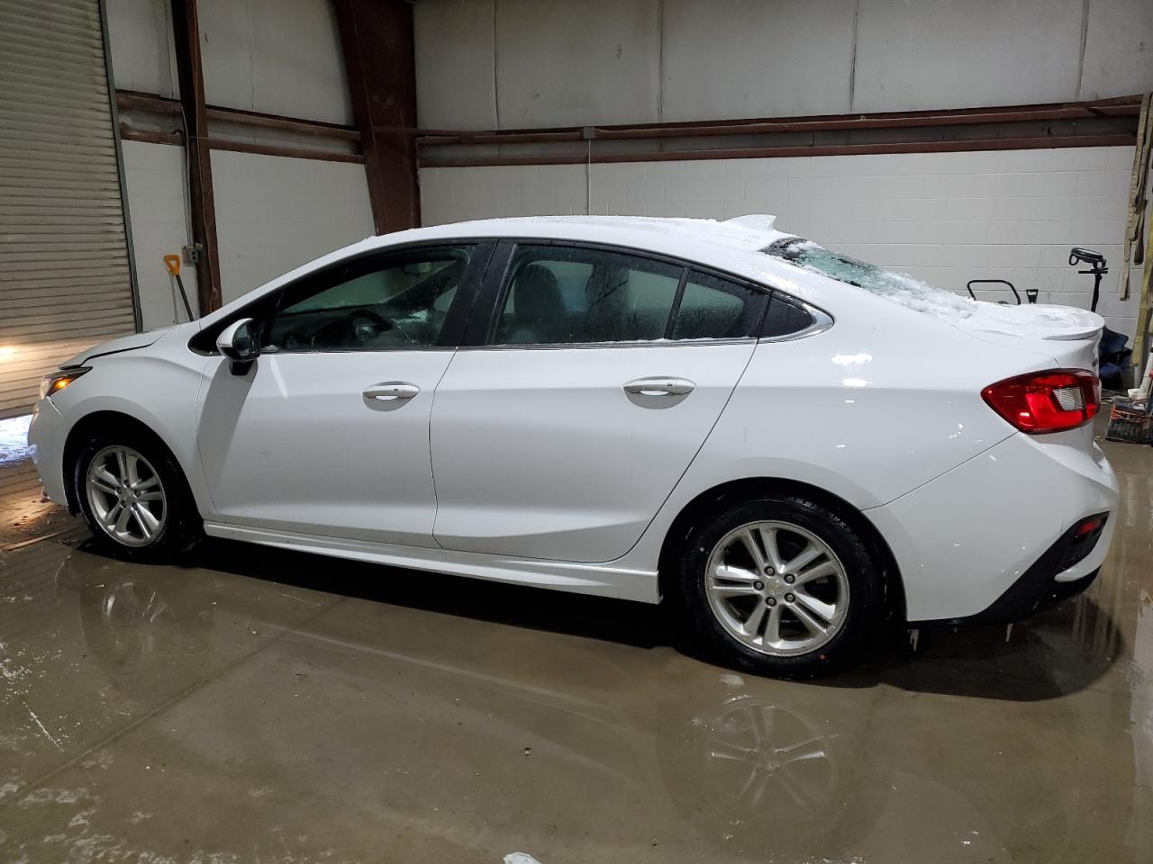 2017 Chevrolet Cruze - Image 2