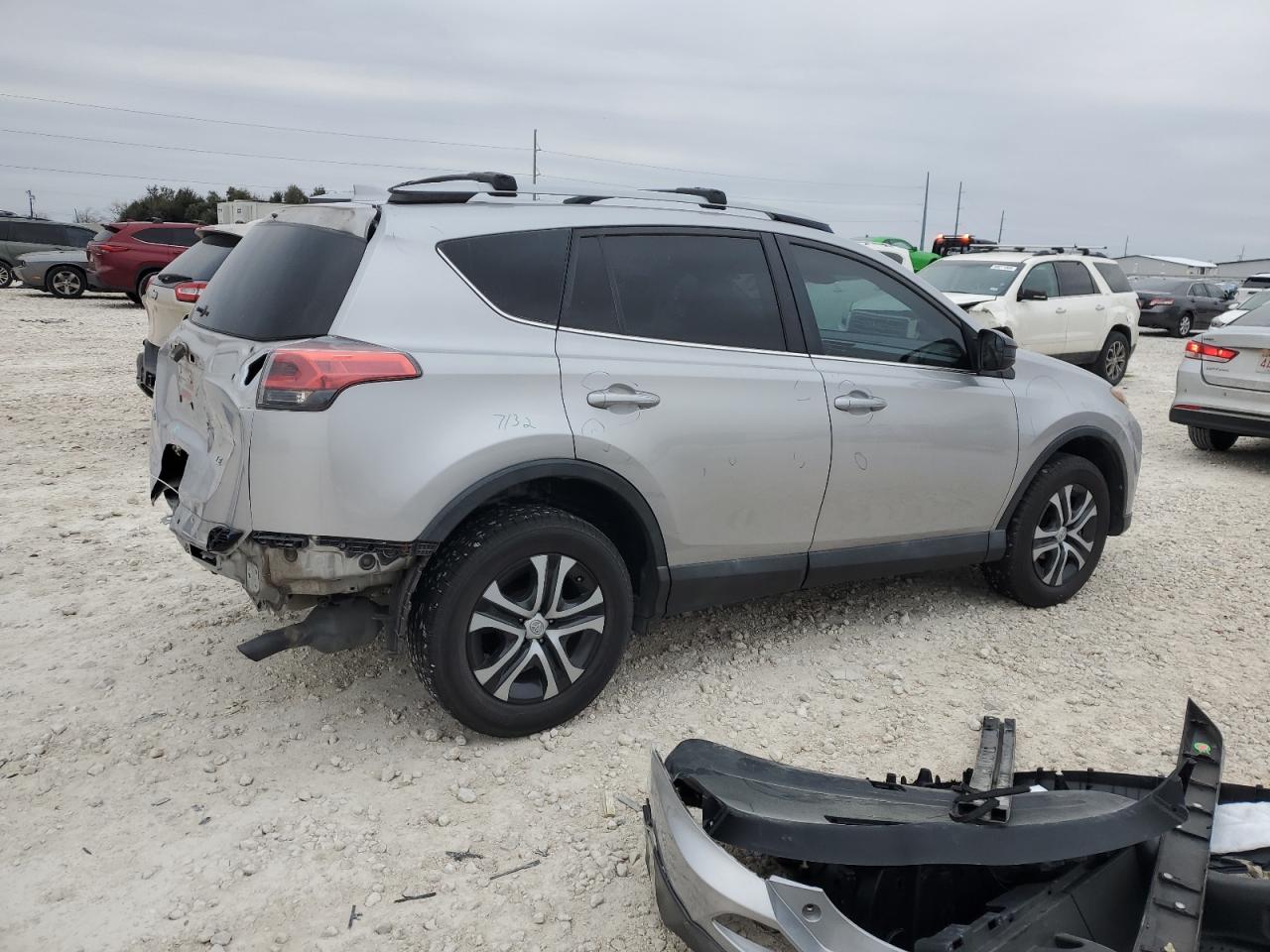 2017 Toyota RAV 4 - Image 3