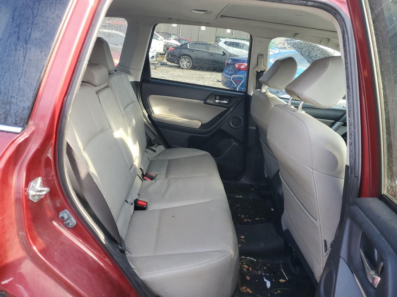 2016 Subaru Forester - Image 11