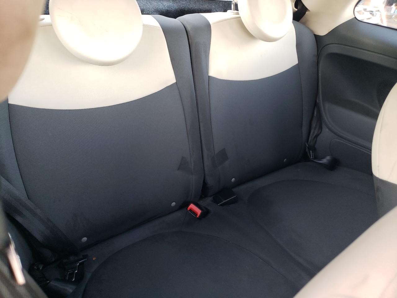 2013 Fiat 500 - Image 10
