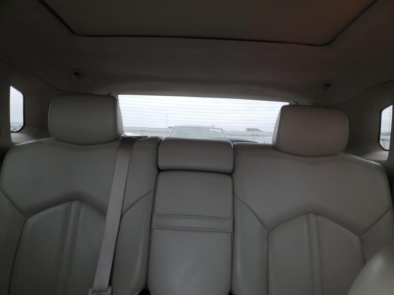 2010 Cadillac SRX - Image 10