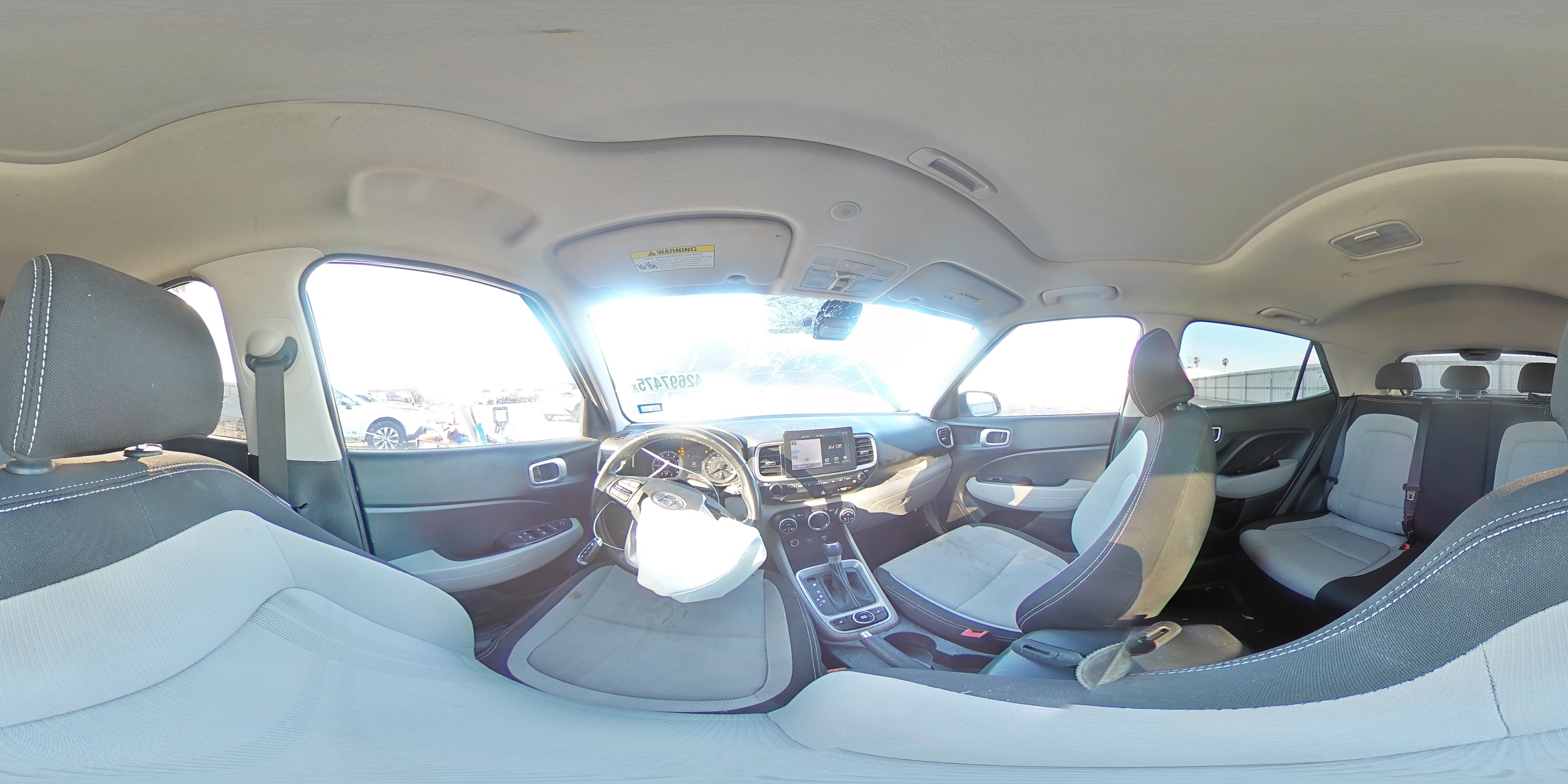 2020 Hyundai Venue - Image 12