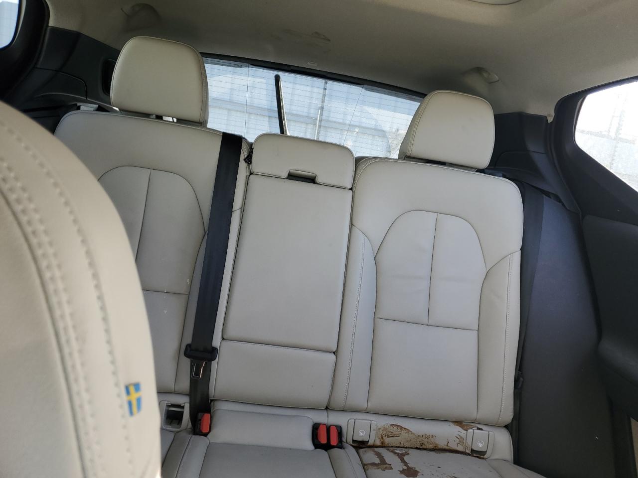 2024 Volvo Xc40 Ultimate VIN: YV4L12UM9R2229343 Lot: 87847045