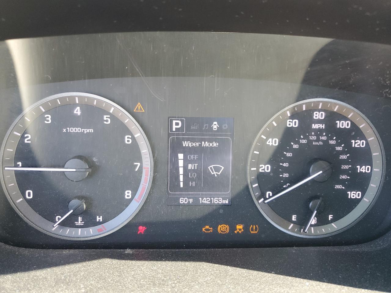 2016 Hyundai Sonata - Image 9
