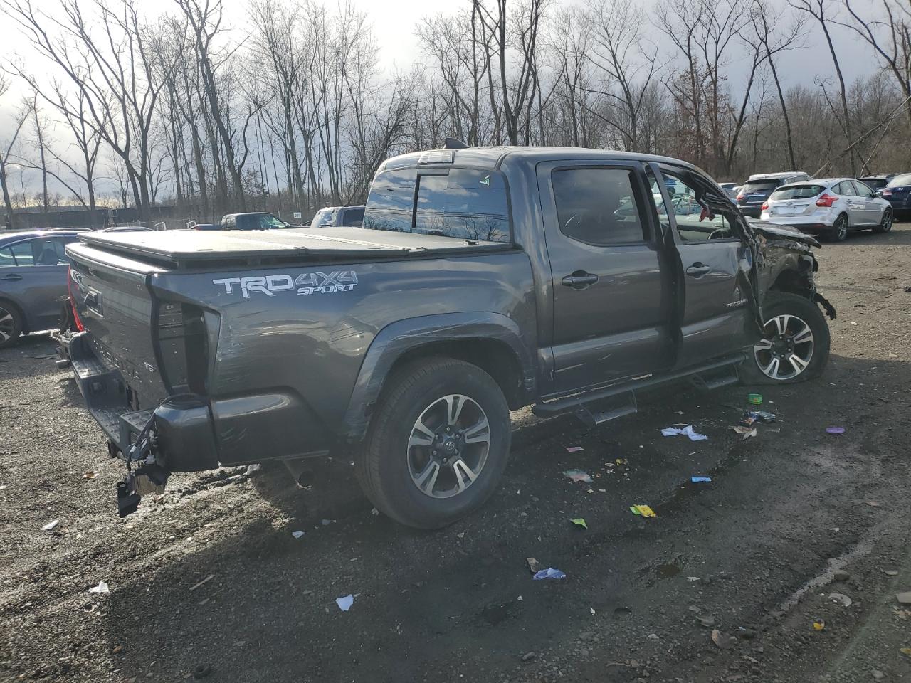 2017 Toyota Tacoma - Image 3
