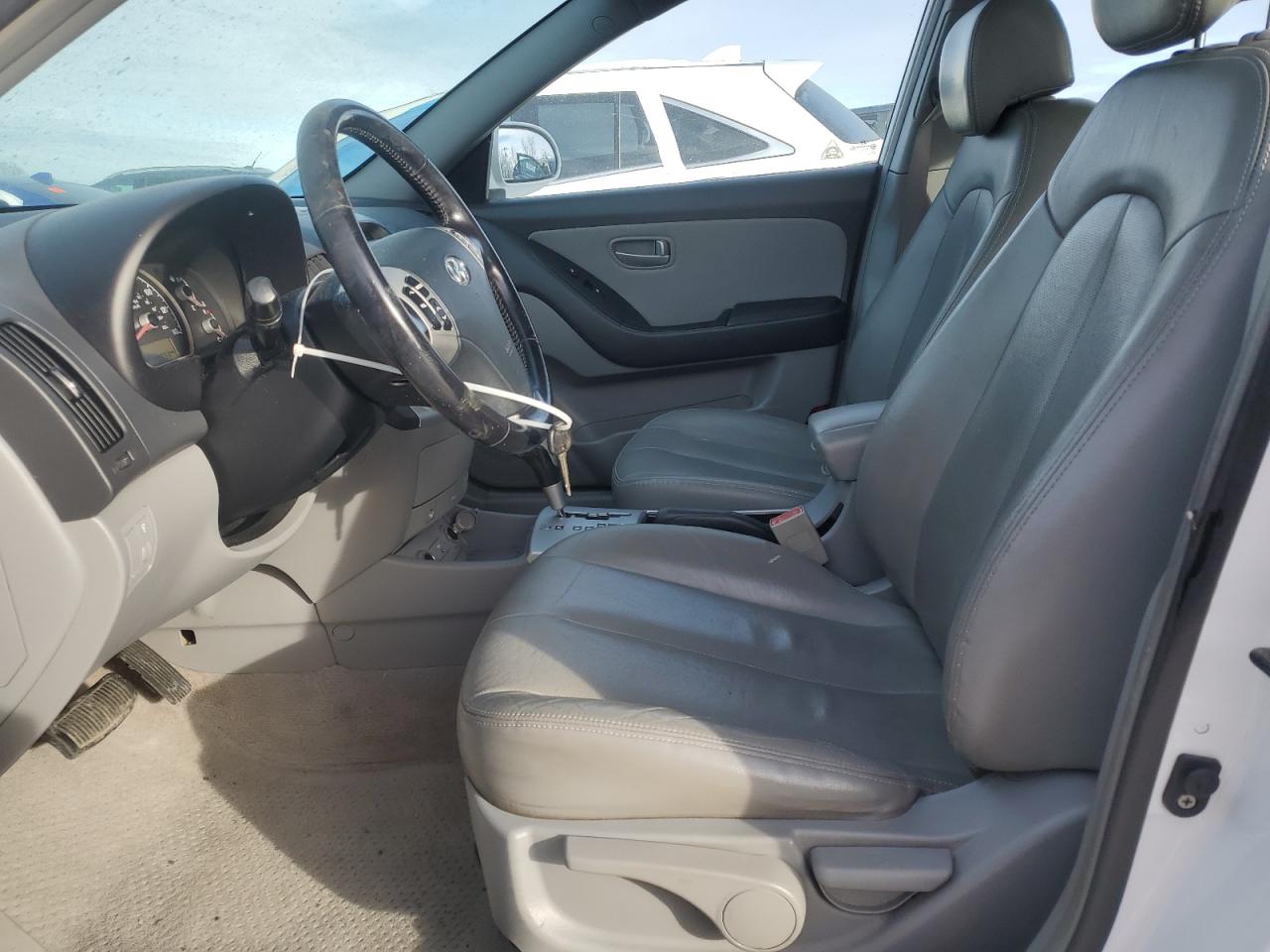 2007 Hyundai Elantra - Image 7