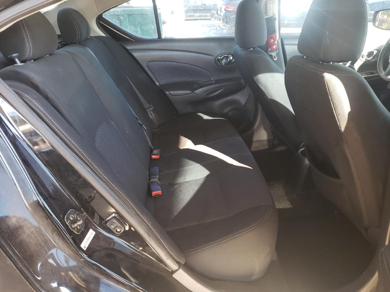 2019 Nissan Versa - Image 11