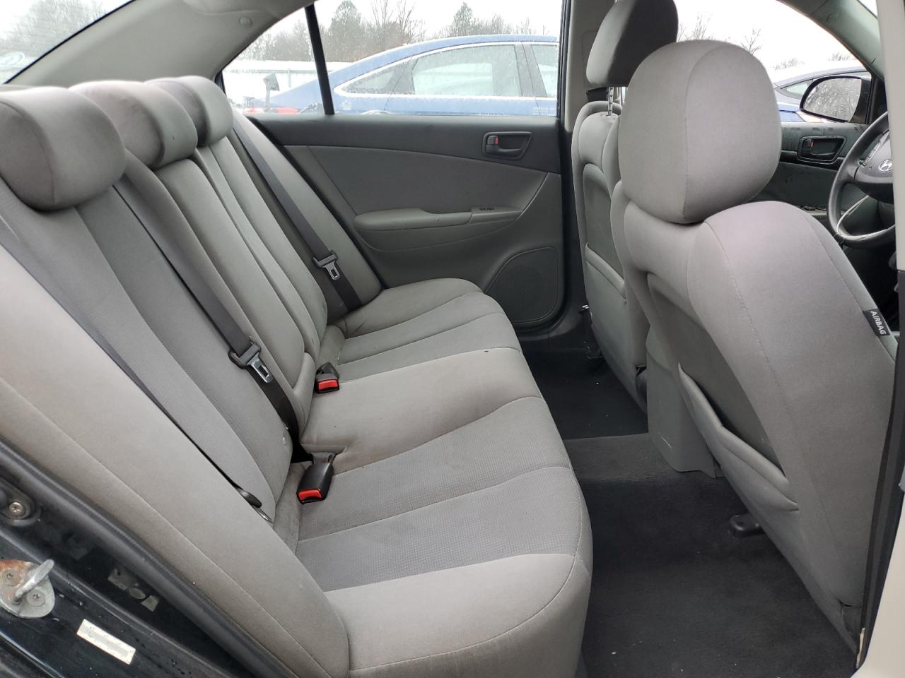 2009 Hyundai Sonata - Image 10