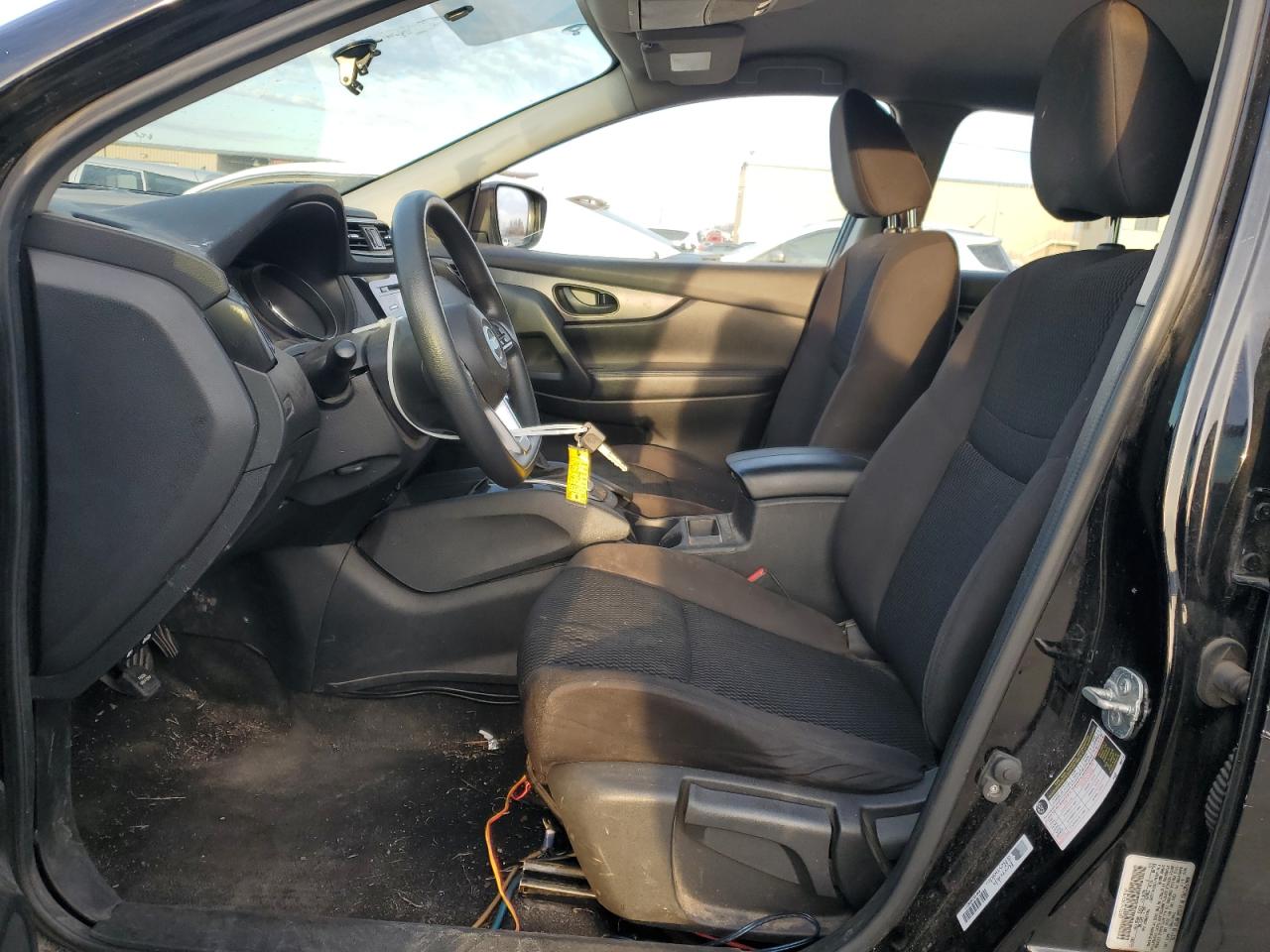 2017 Nissan Rogue - Image 7