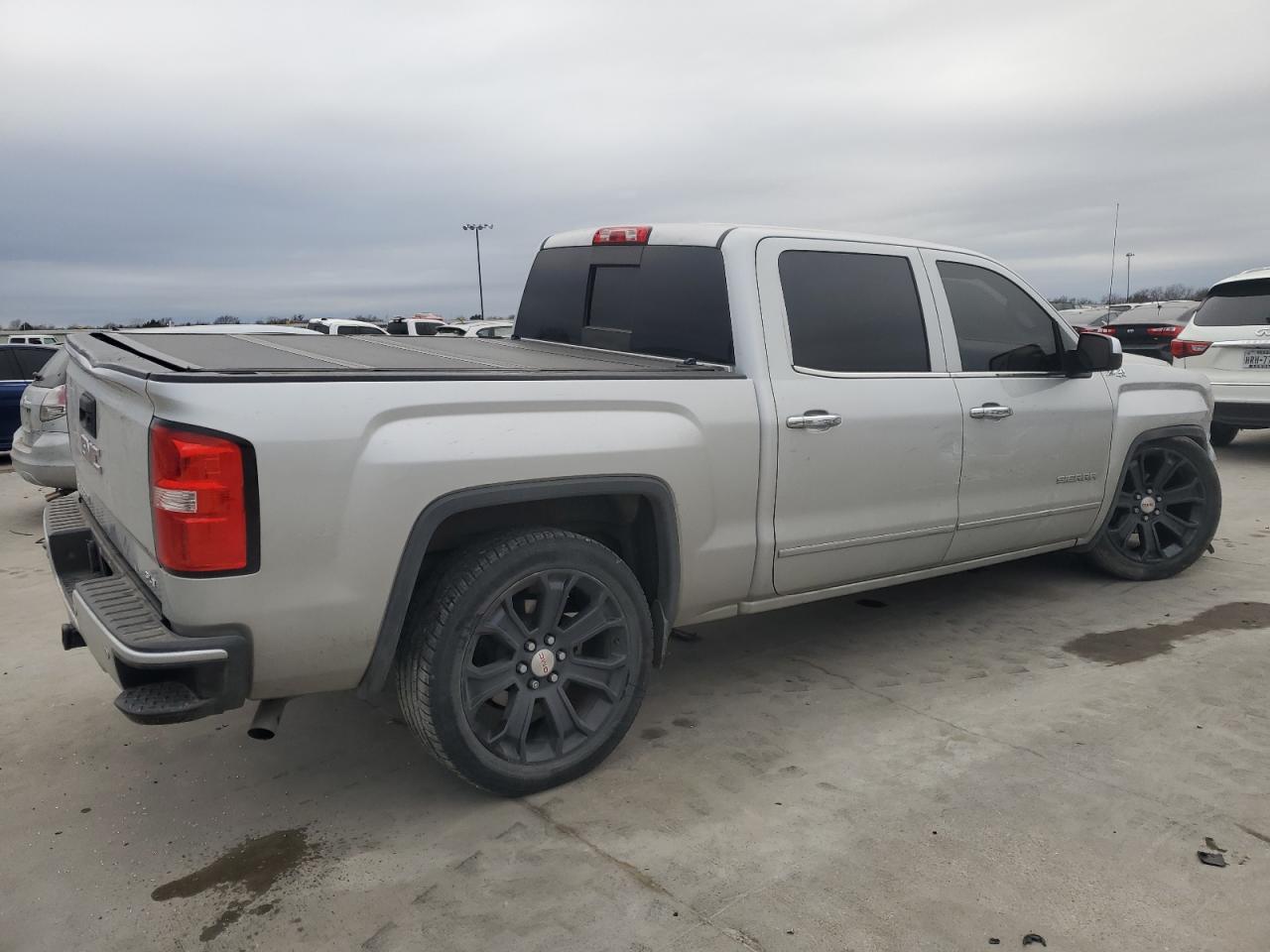 2015 GMC Sierra - Image 3