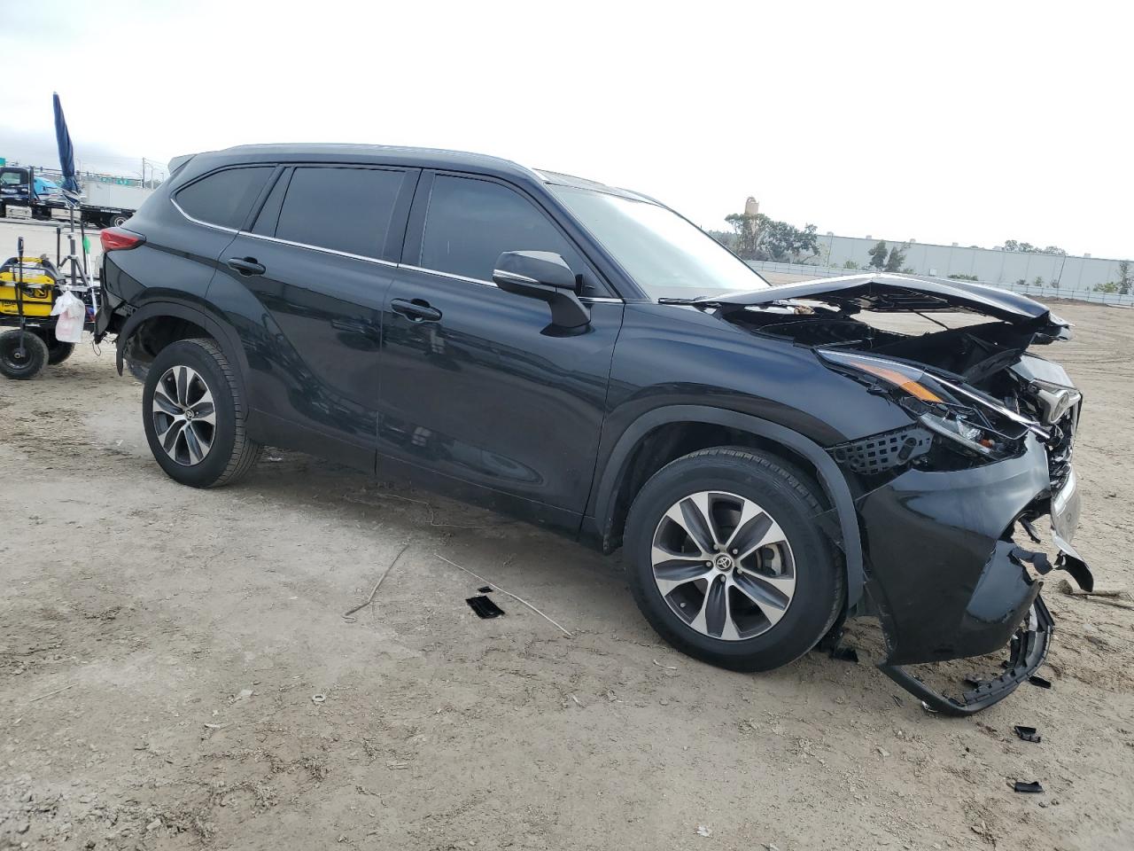 2021 Toyota Highlander - Image 4