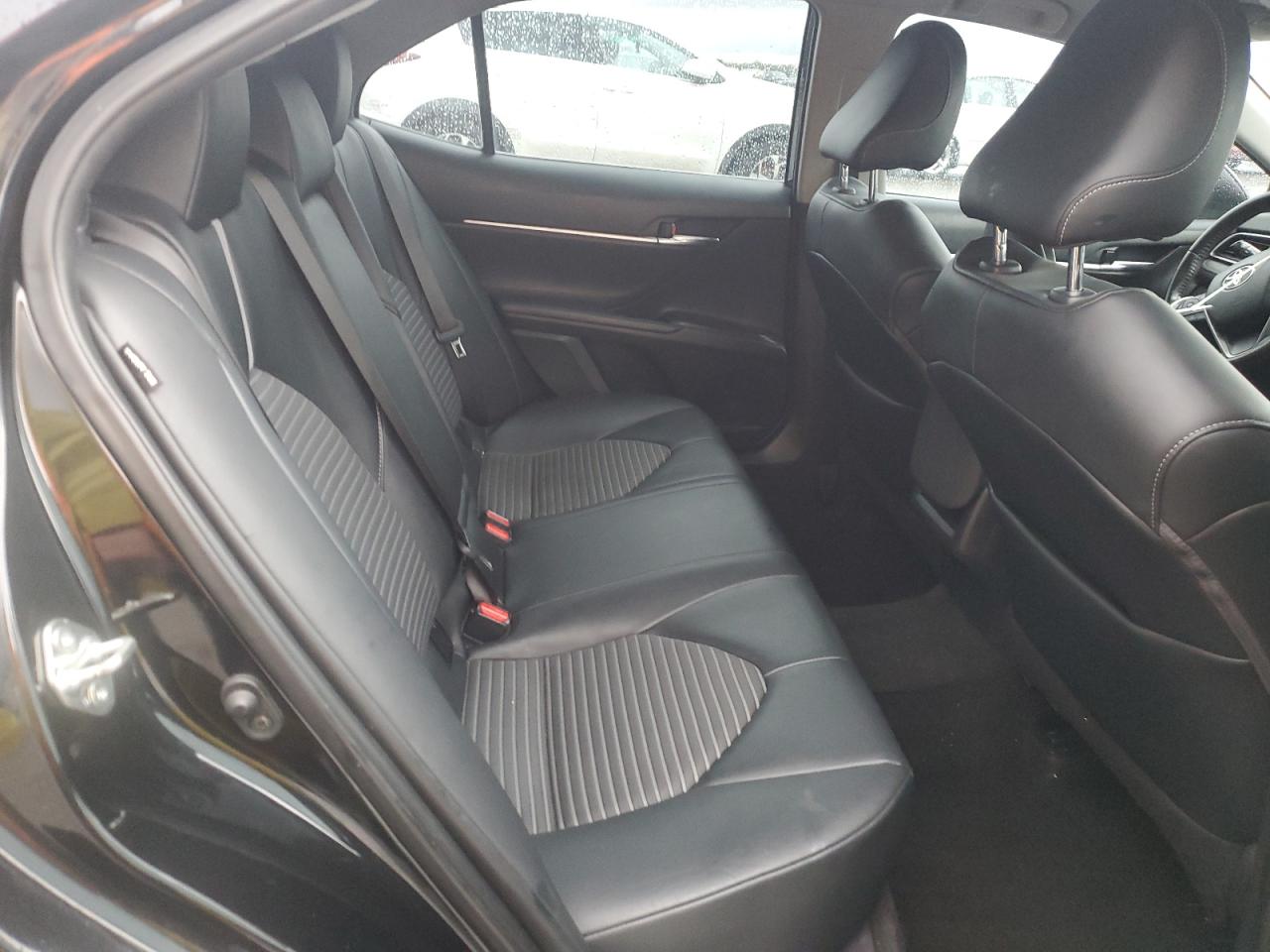 2021 Toyota Camry - Image 11