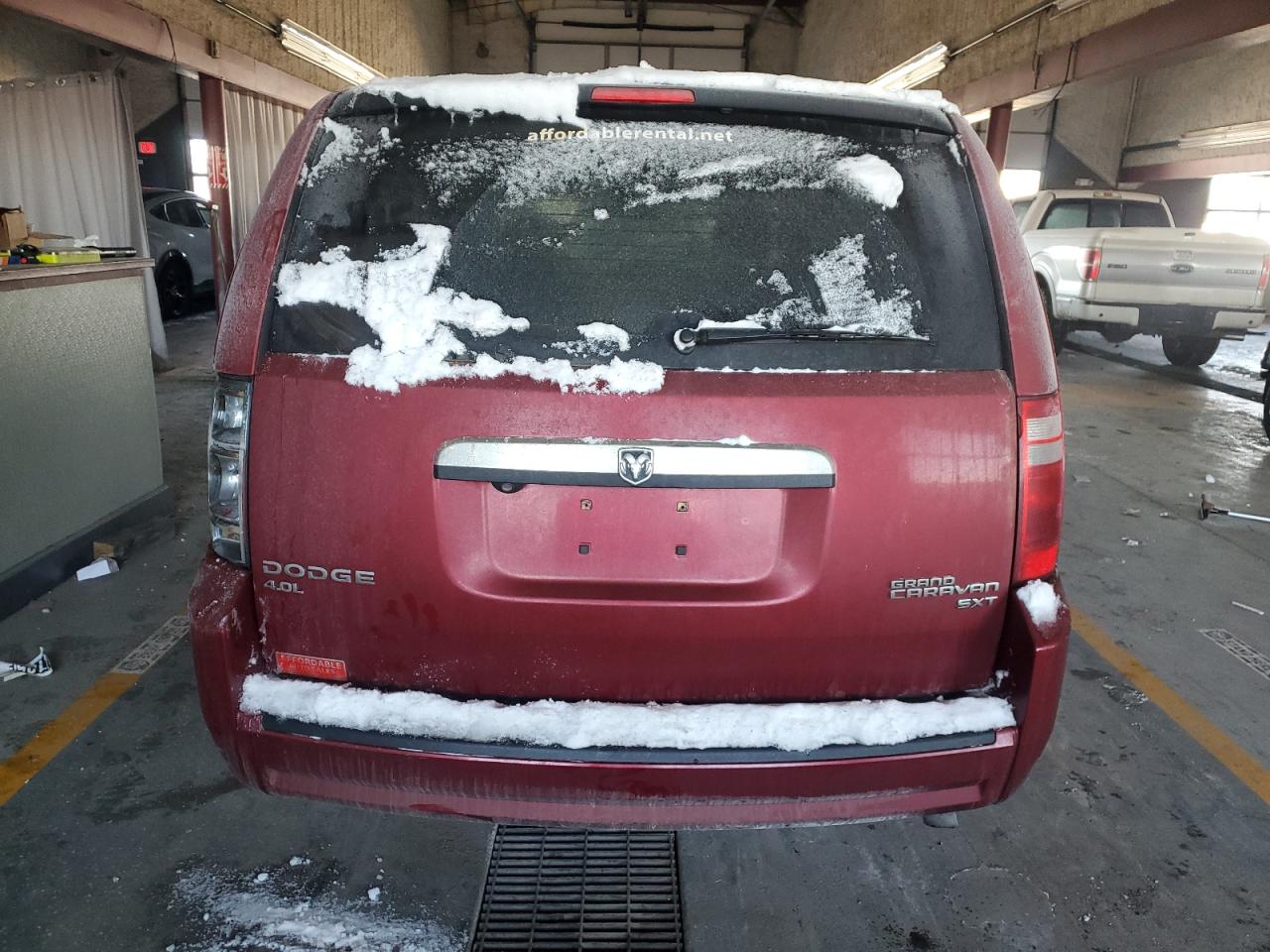 2010 Dodge Caravan - Image 6