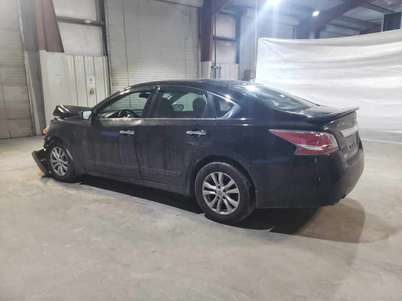2014 Nissan Altima - Image 2