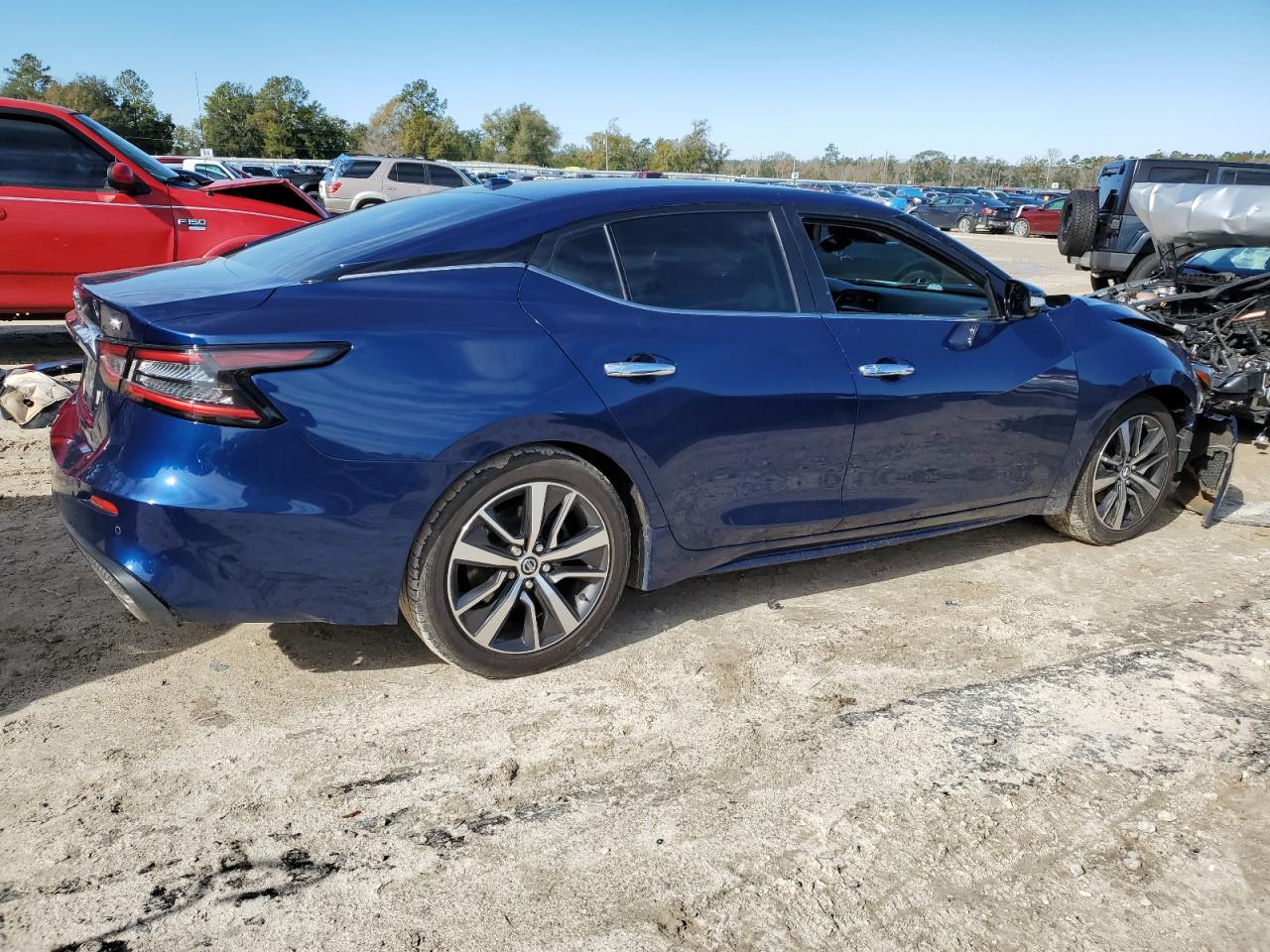 2020 Nissan Maxima - Image 3