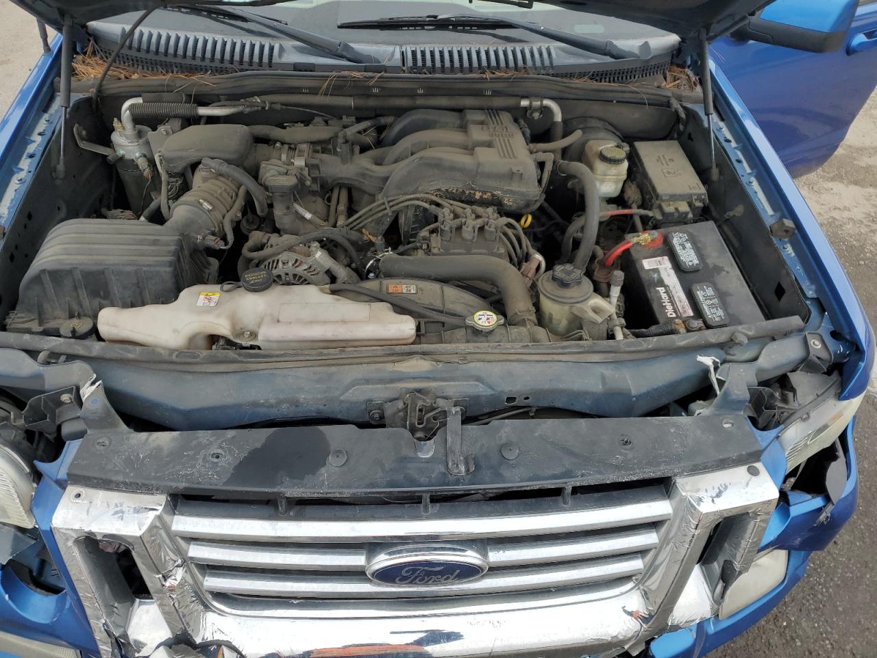 2010 Ford Explorer - Image 11