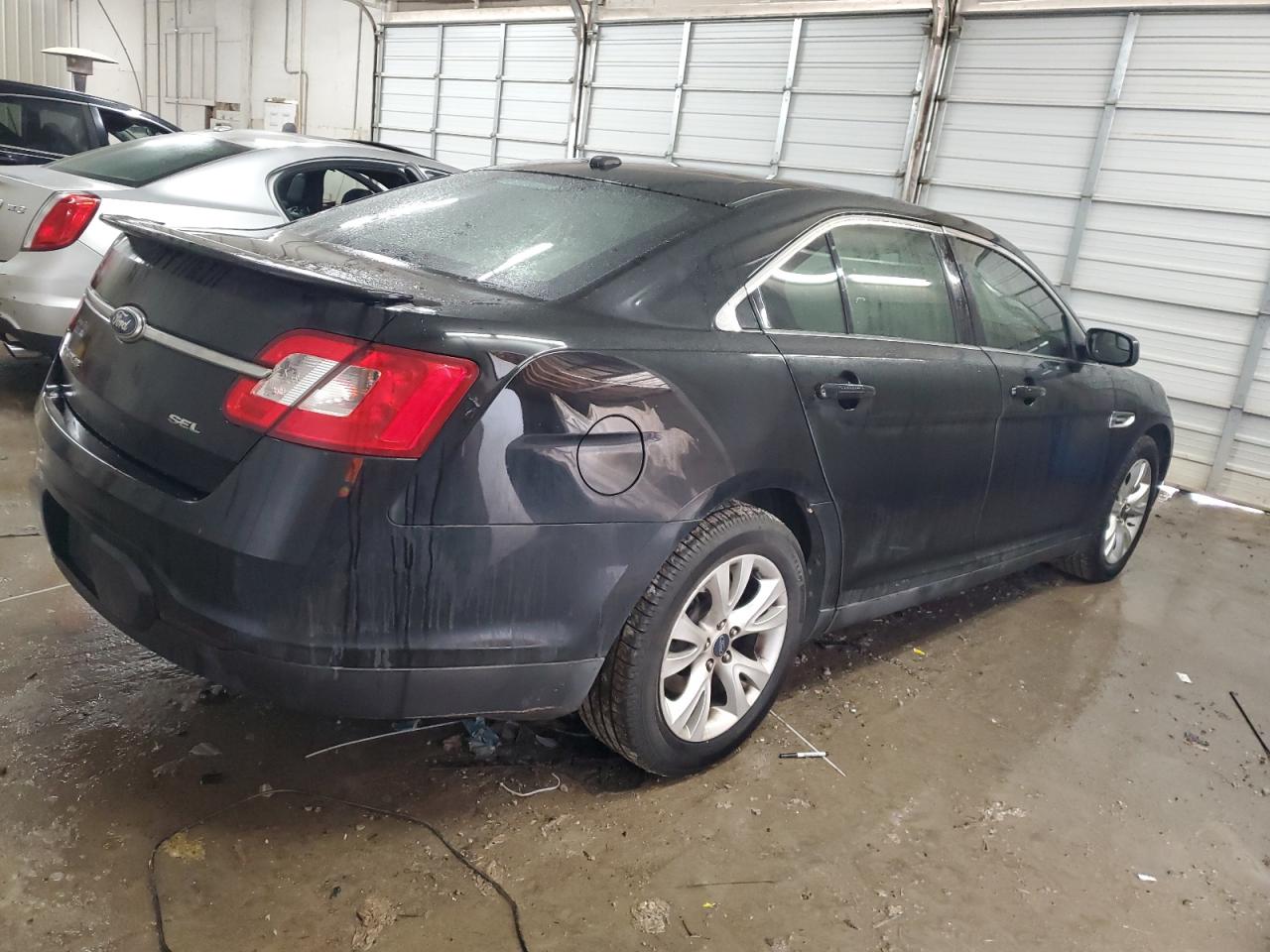 2012 Ford Taurus - Image 3