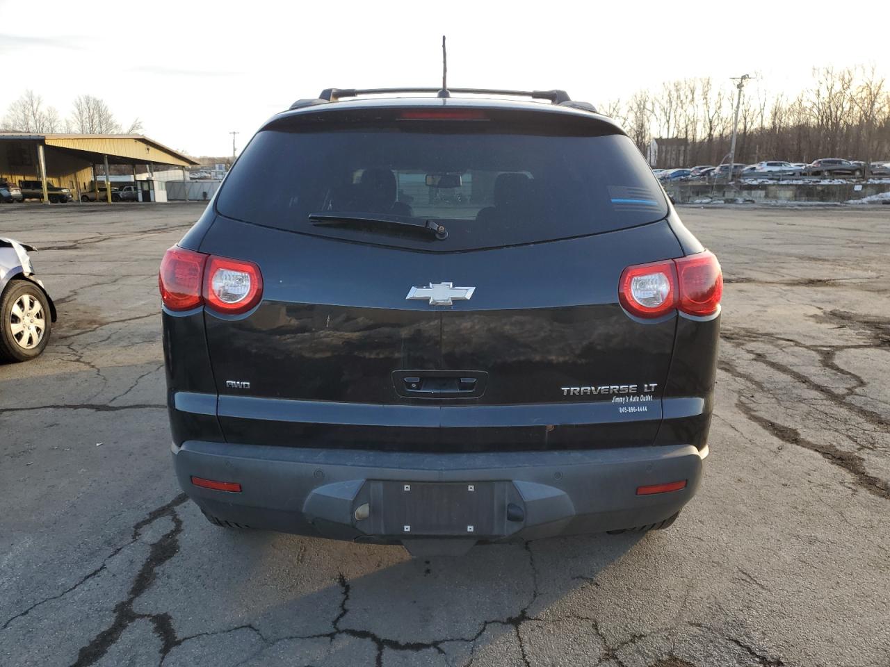2010 Chevrolet Traverse - Image 6
