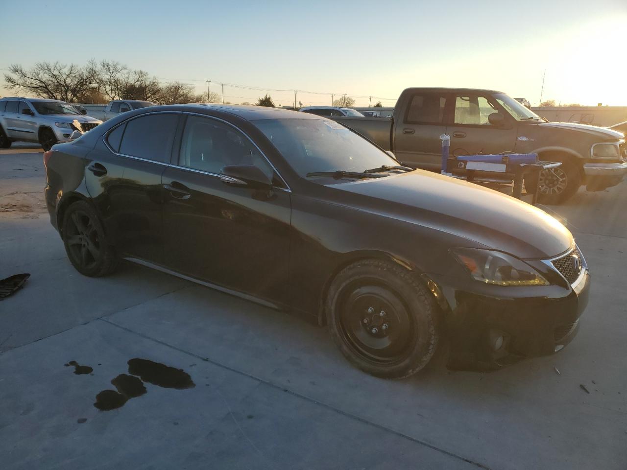 2011 Lexus IS - Image 4
