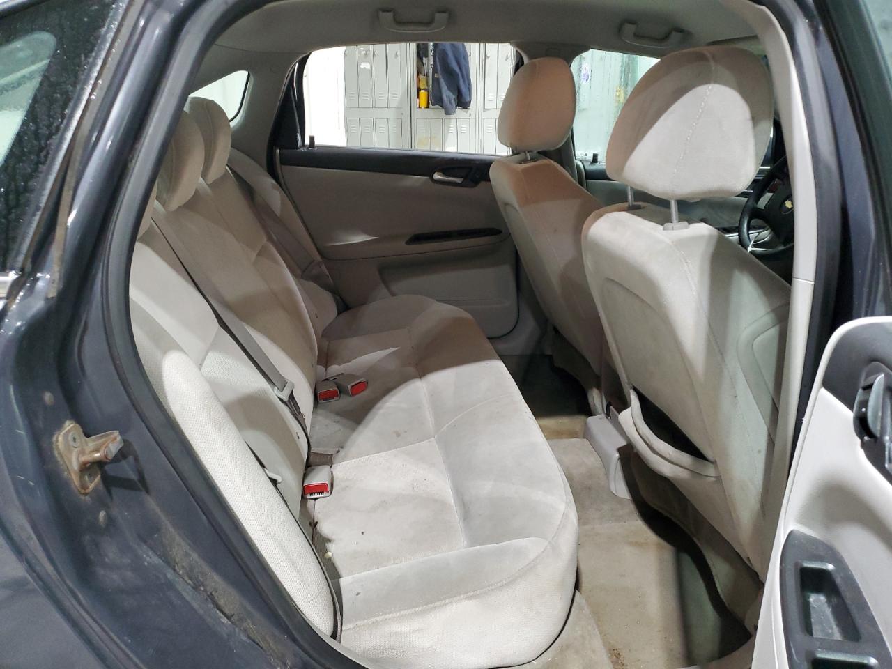 2009 Chevrolet Impala - Image 10