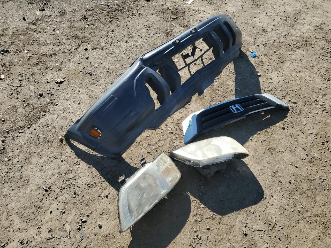 2000 Honda Cr-V Lx VIN: JHLRD2848YC013378 Lot: 88368155