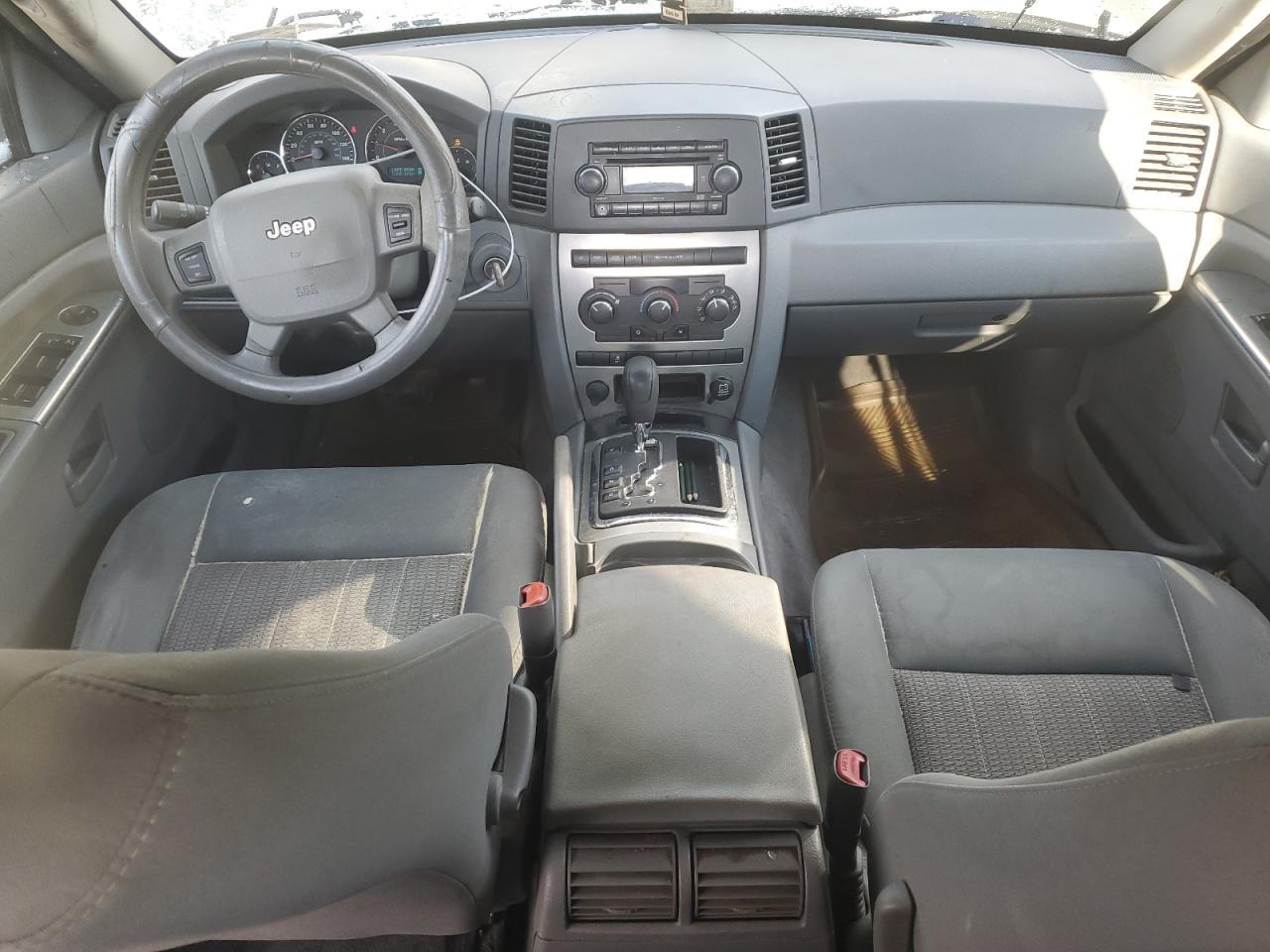 2007 Jeep Grand Cherokee - Image 8