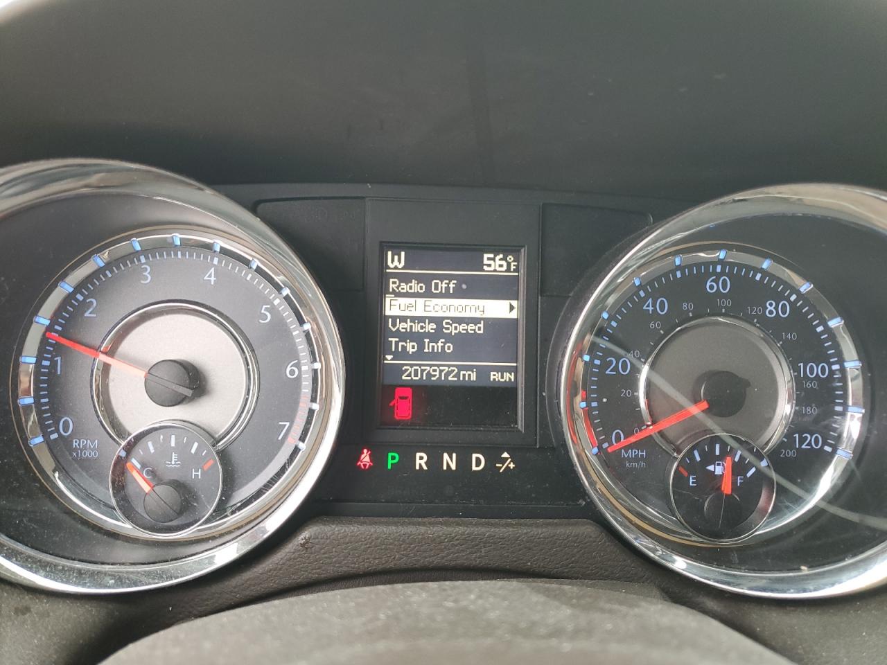 2014 Chrysler Town & Country - Image 9