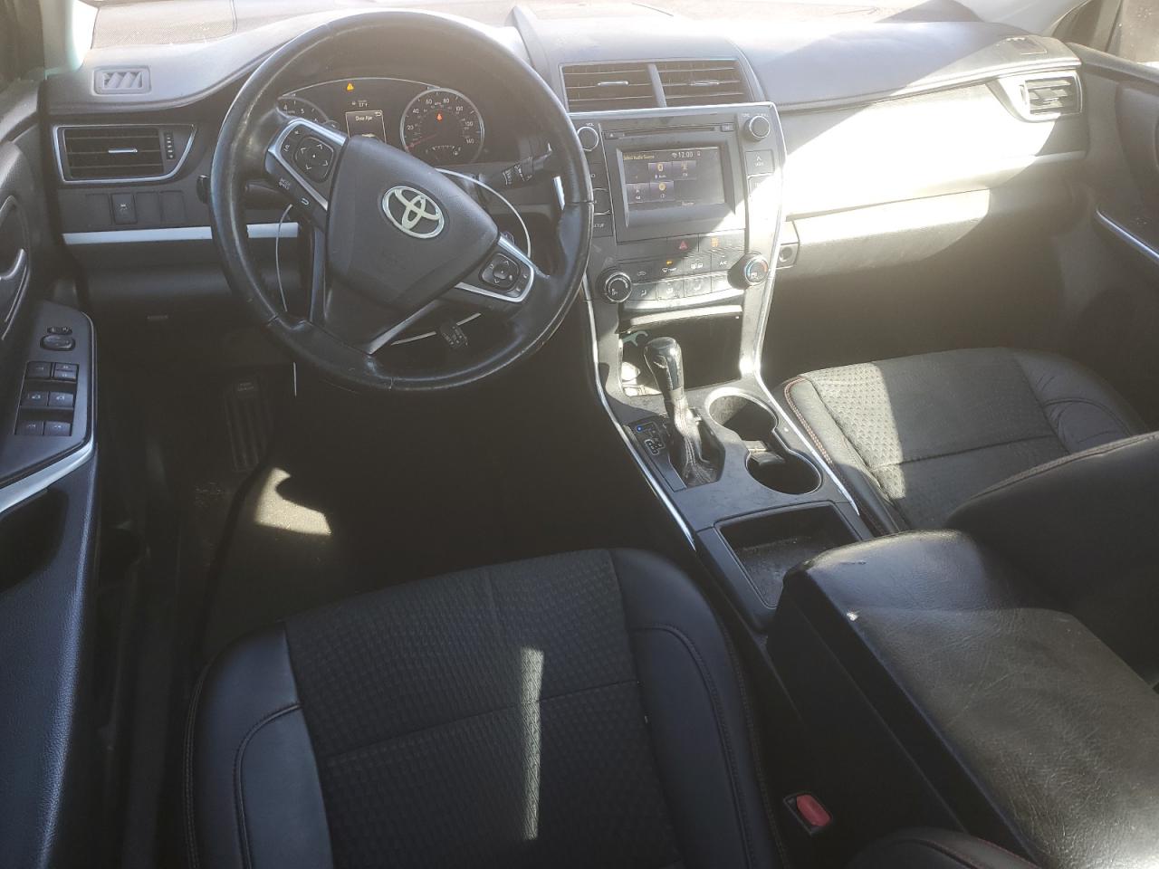 2015 Toyota Camry - Image 8