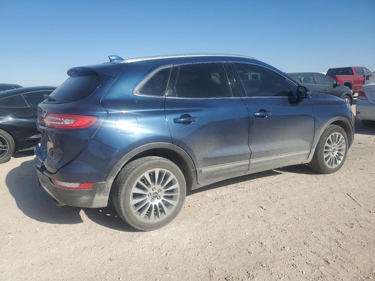 2015 Lincoln MKZ - Image 3